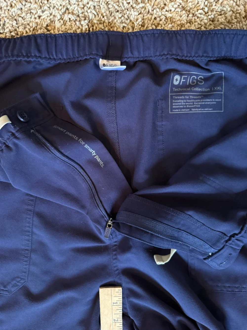 Figs Men's Cairo Cargo Scrub Pants in Navy sz XXL